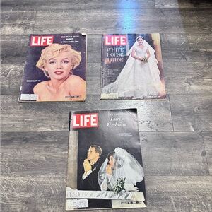 Lot of 3 Vintage LIFE Magazines‎